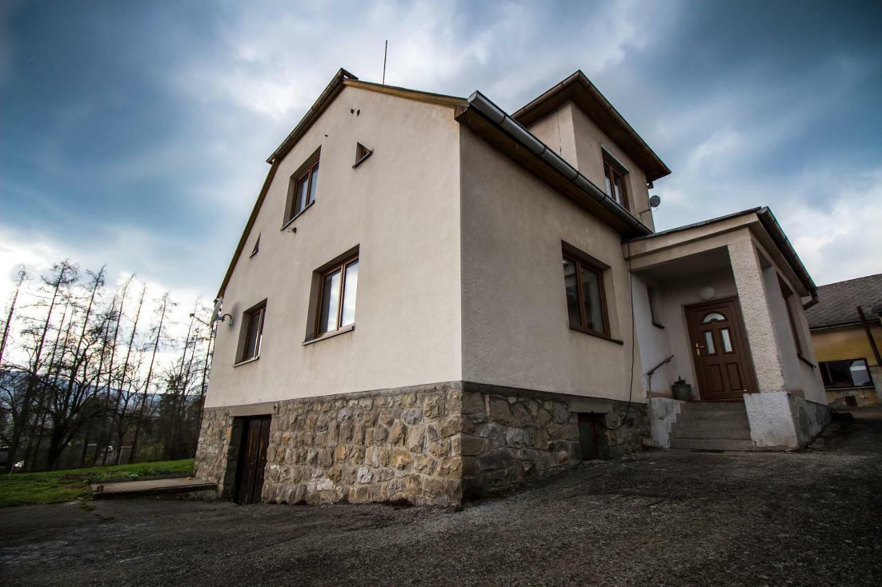 Vila Rozboudovec Kremze Exteriér fotografie