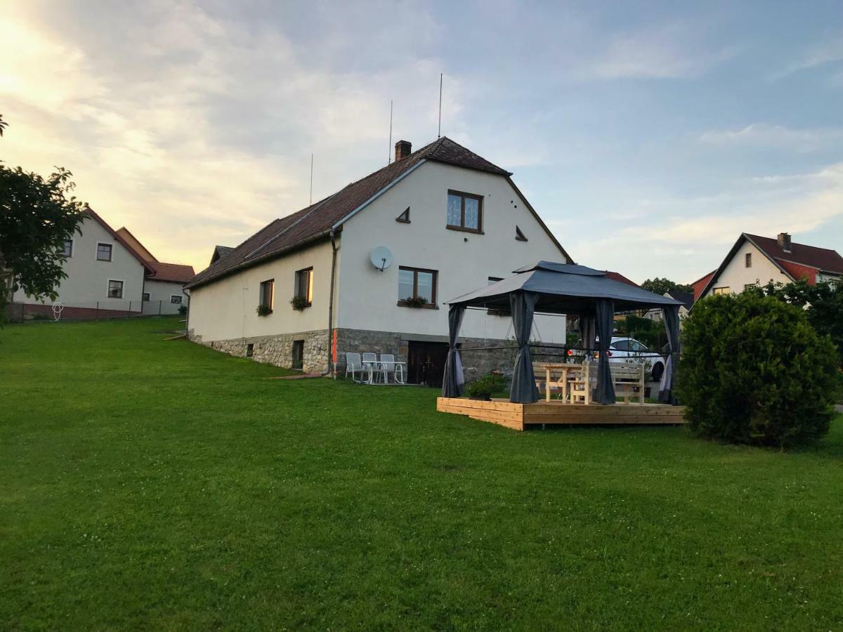 Vila Rozboudovec Kremze Exteriér fotografie