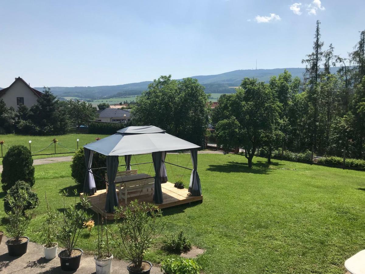 Vila Rozboudovec Kremze Exteriér fotografie